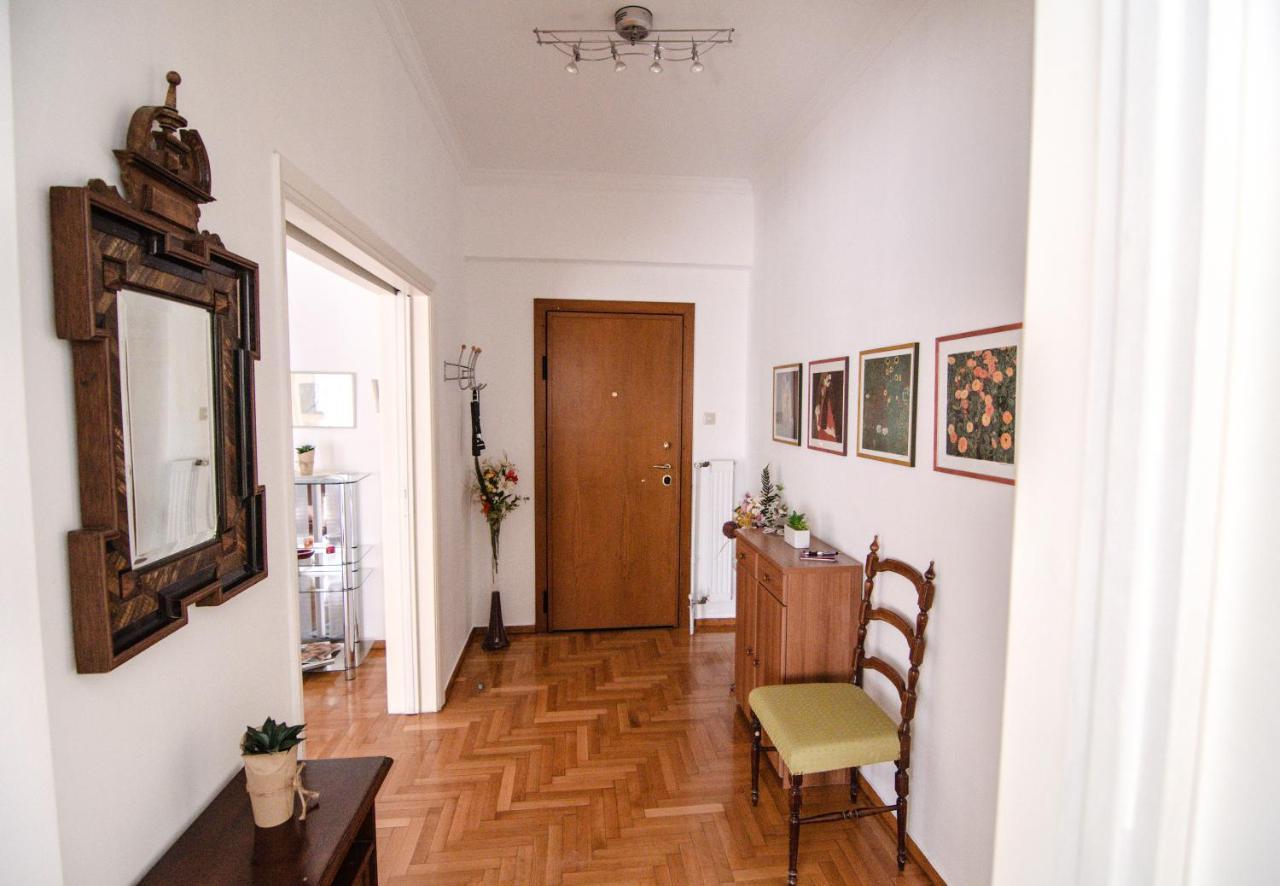 Appartement The Rebel'S Temple à Athènes Extérieur photo
