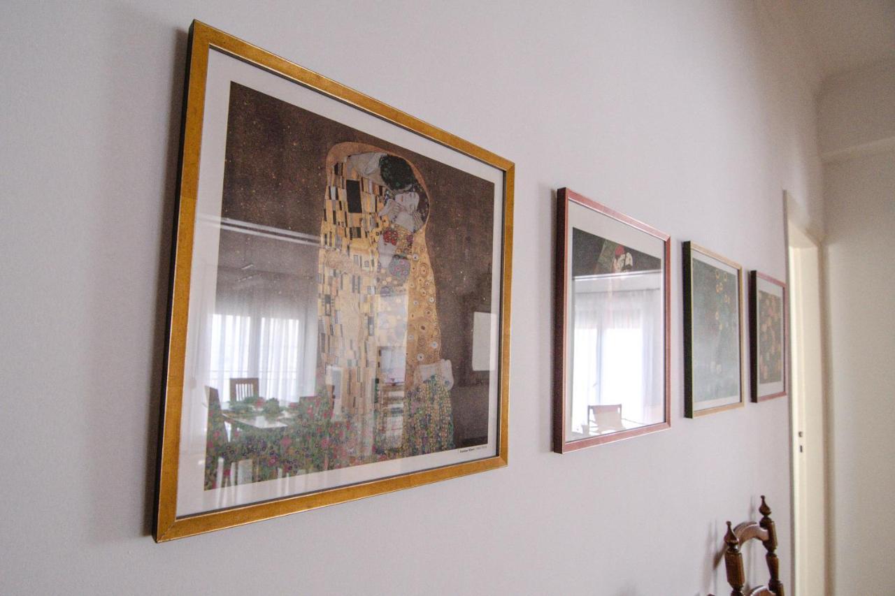 Appartement The Rebel'S Temple à Athènes Extérieur photo