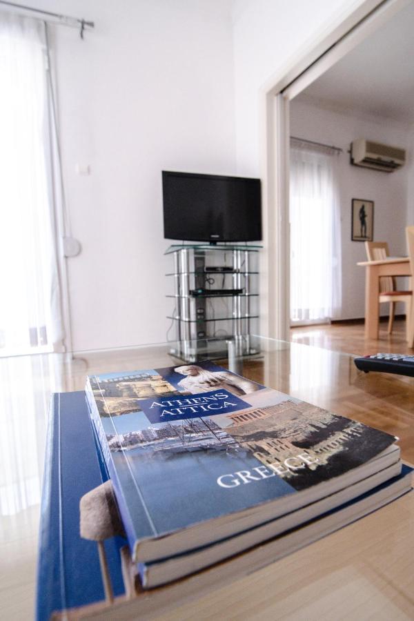 Appartement The Rebel'S Temple à Athènes Extérieur photo